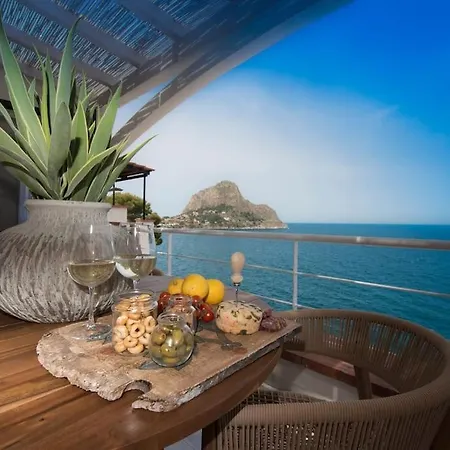 Dalmar 2nd Floor & Pool Access Santa Flavia