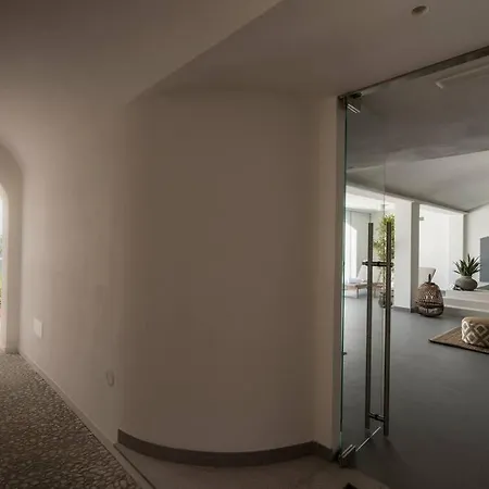 Dalmar 2nd Floor & Pool Access