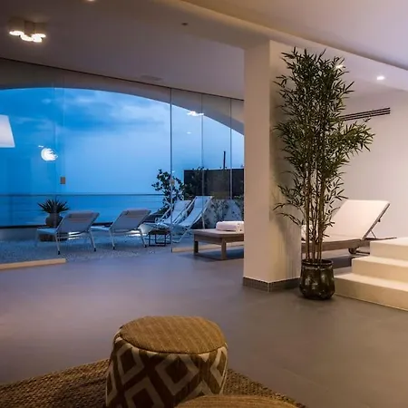 Dalmar 2nd Floor & Pool Access Apartamento
