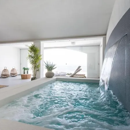 Dalmar 2nd Floor & Pool Access アパート